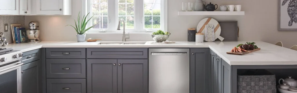 Kitchen Redesign Solutions in Pelican Landing That Maximize Space and Storage